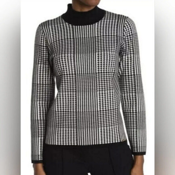 T Tahari black and white houndstooth sweater - Picture 1 of 13